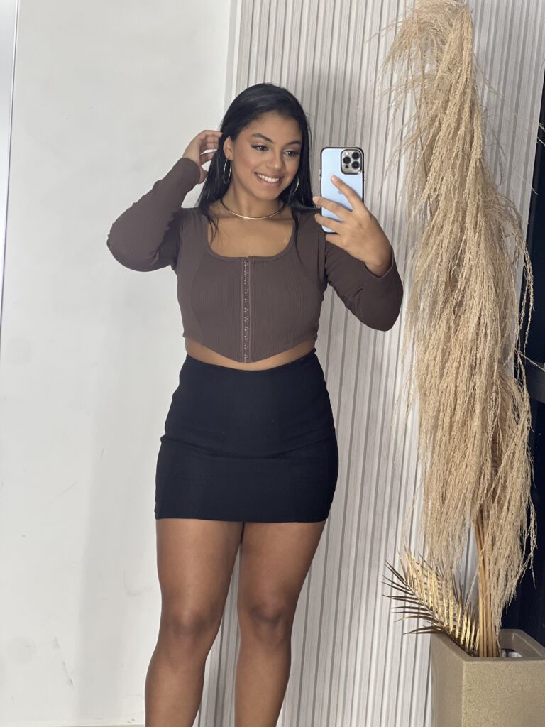 cropped manga longa lunely marrom cropped manga longa lunely marrom