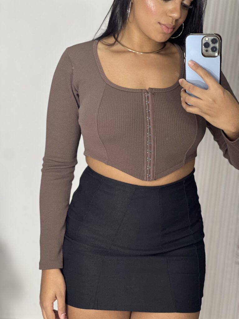 cropped manga longa lunely marrom cropped manga longa lunely marrom