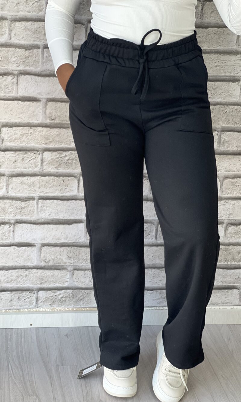 calça pantalona moletom cecília preto
