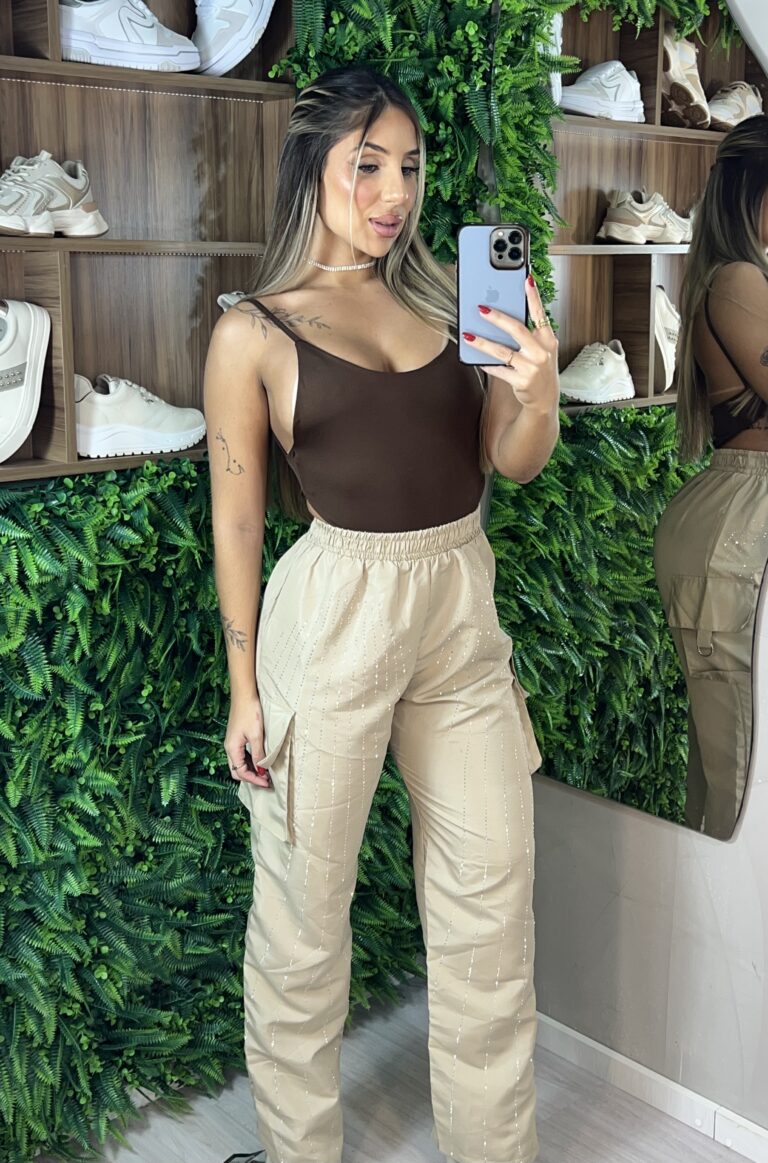 body cavado magda marrom
