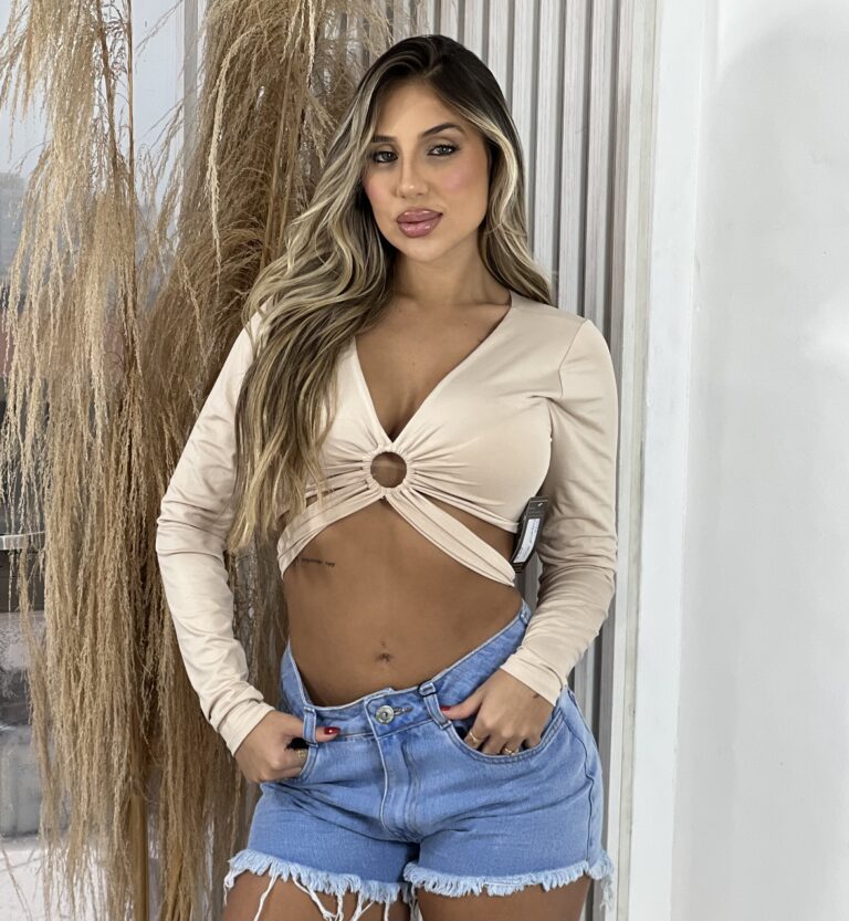 cropped manga longa alice nude