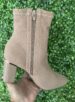 bota cano curto malha noz moscado via marte 021 005 02
