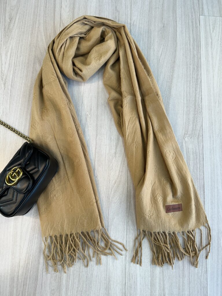 lenço flanelado gg bege lenço flanelado gg bege