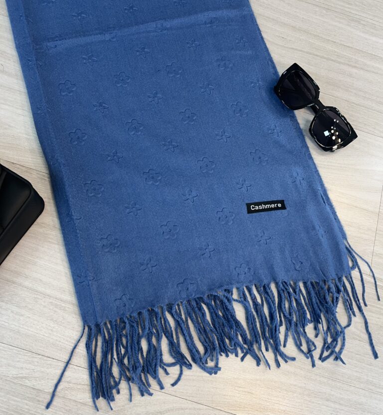 lenço flanelado florzinha azul lenço flanelado florzinha azul