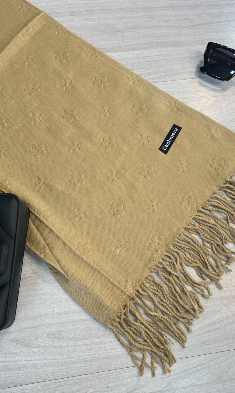 lenço flanelado florzinha caramelo