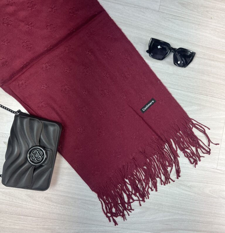 lenço flanelado florzinha vinho lenço flanelado florzinha vinho