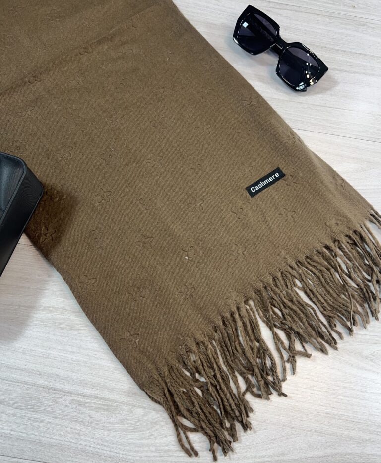 lenço flanelado florzinha marrom