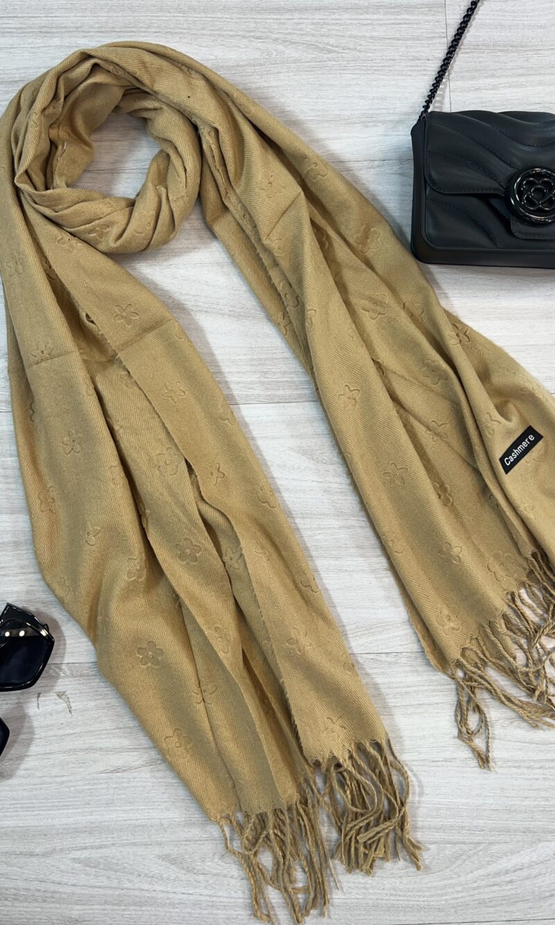 lenço flanelado florzinha caramelo