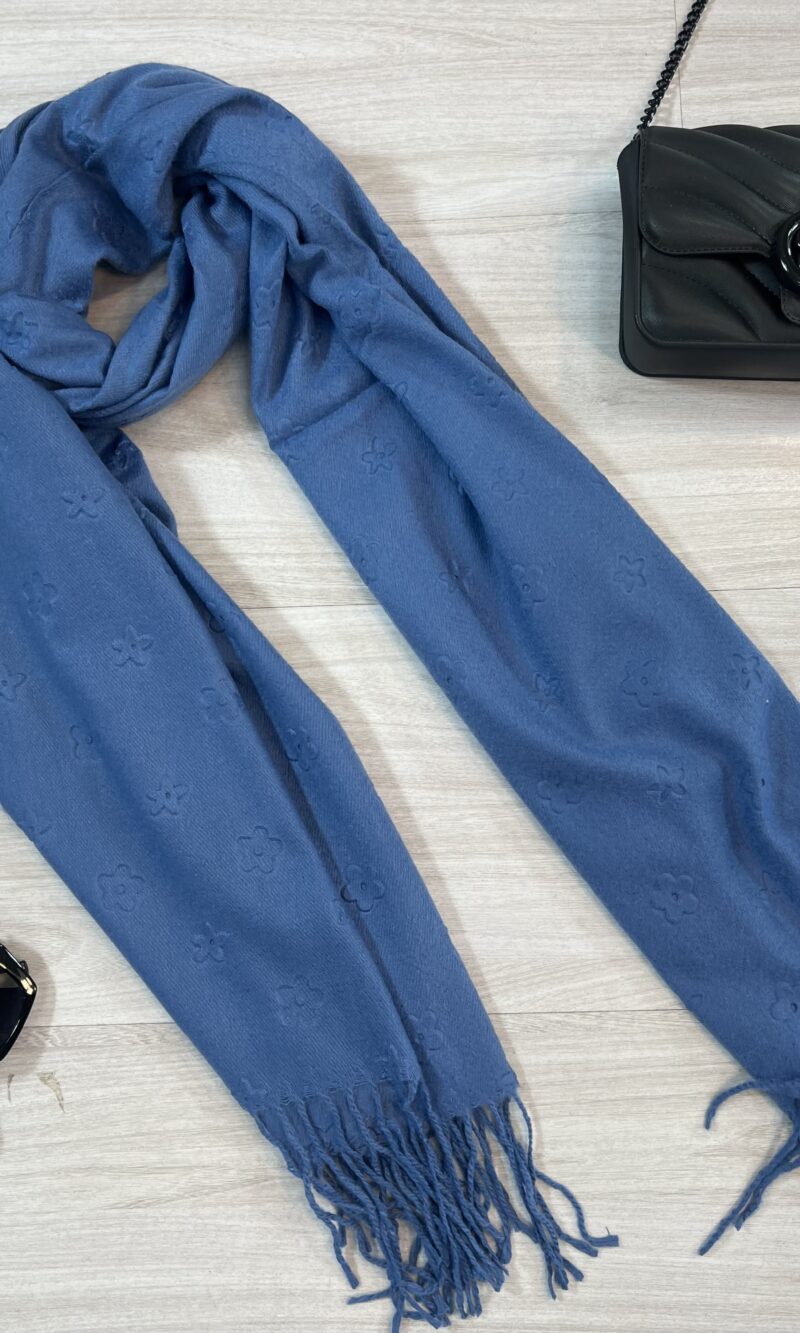 lenço flanelado florzinha azul