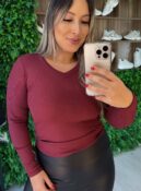 blusa gola v canelada flanelada vinho