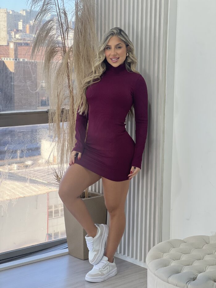 vestido térmico gola roxo
