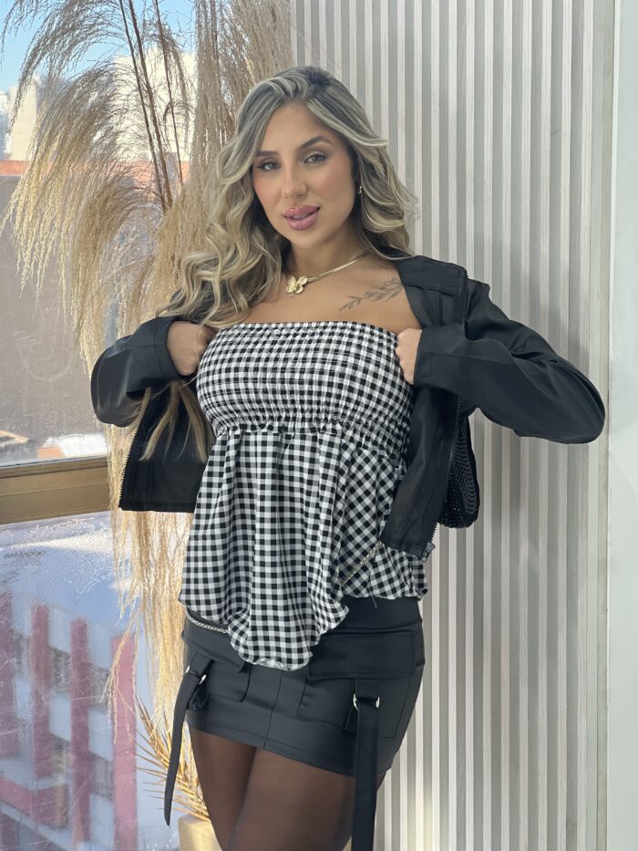blusa batinha xadrez preto