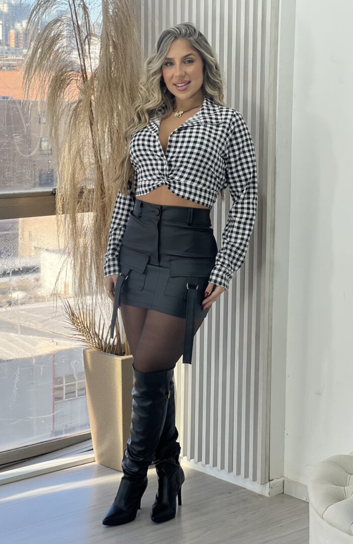 cropped manga loga joaquina xadrez preto cropped manga loga joaquina xadrez preto