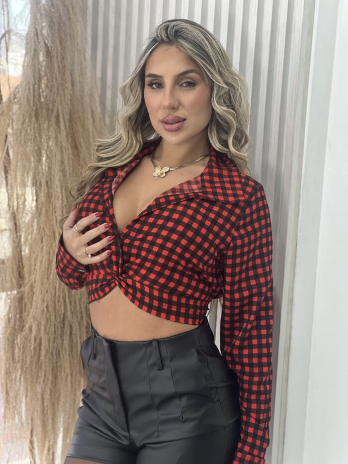 cropped manga longa joaquina xadrez vermelho cropped manga longa joaquina xadrez vermelho