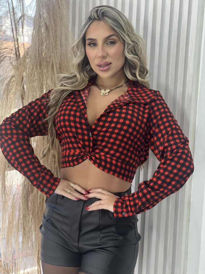 cropped manga longa joaquina xadrez vermelho