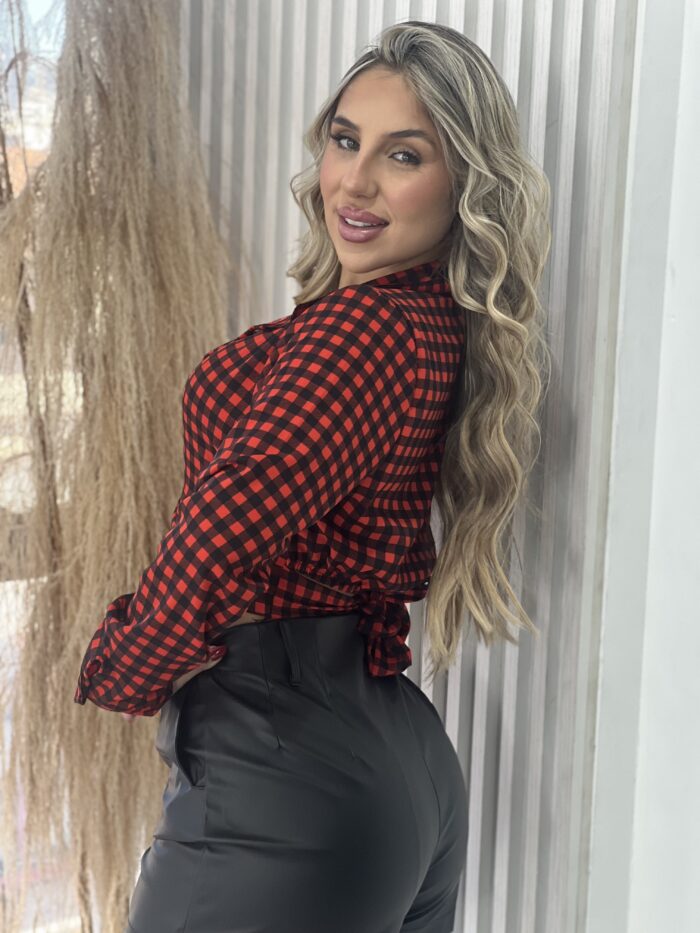 cropped manga longa joaquina xadrez vermelho cropped manga longa joaquina xadrez vermelho