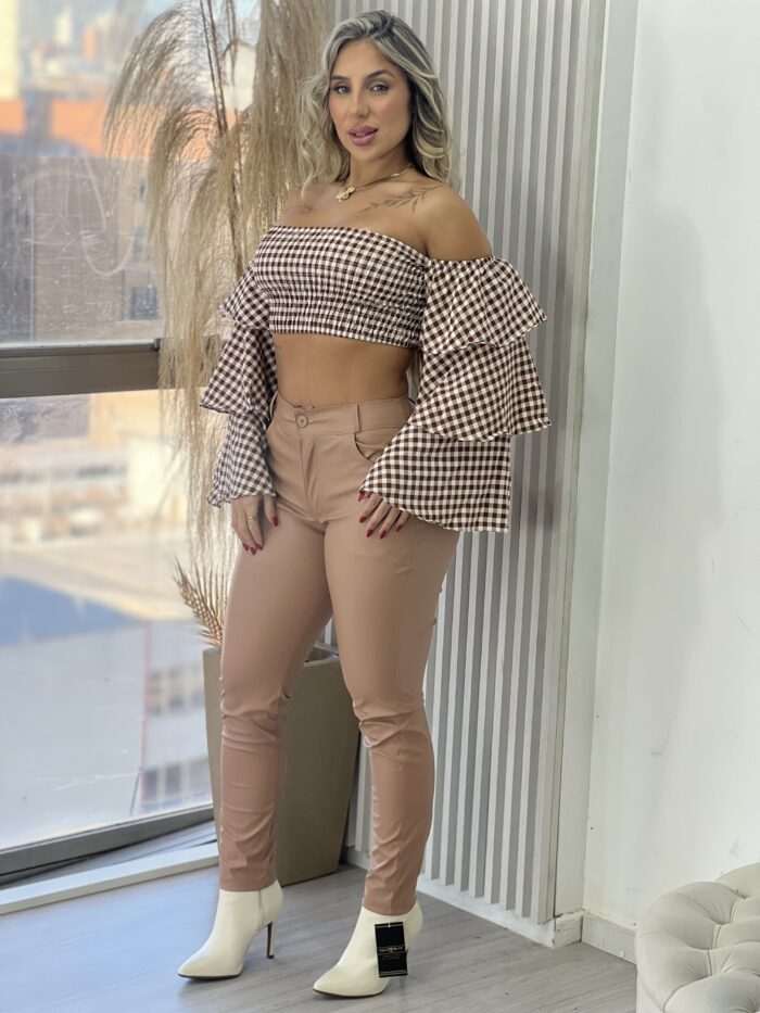 calça courino amanda bege calça courino amanda bege