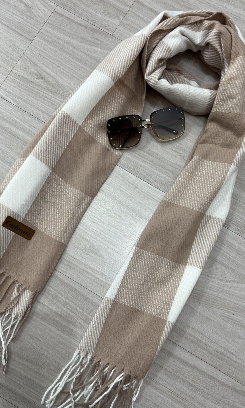 lenço flanelado xadrez bege