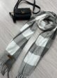 lenço flanelado xadrez cinza