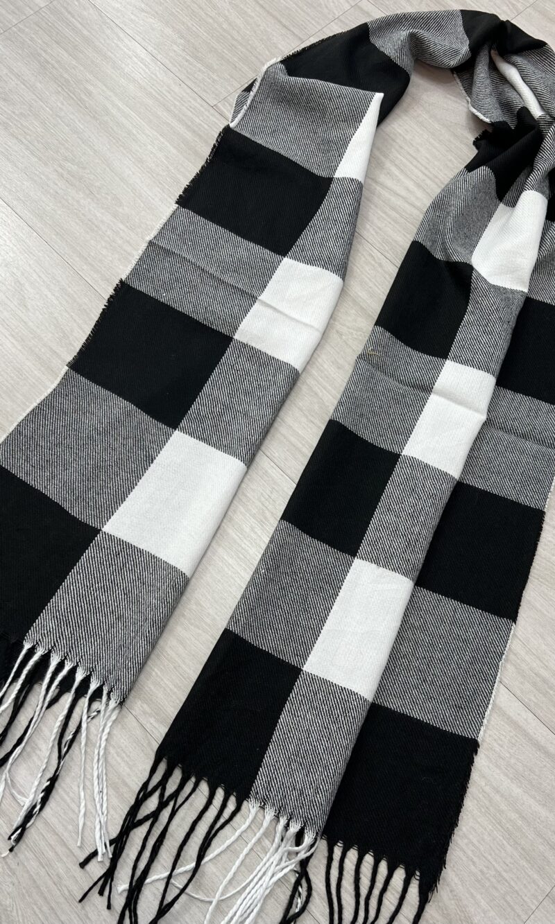 lenço xadrez preto/branco