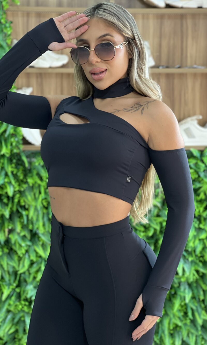 cropped manga longa bad mi preto