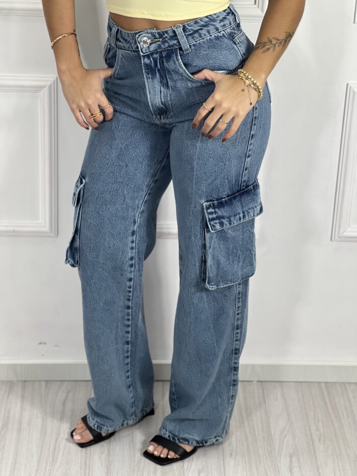 calça jeans cargo wide leg naiume calça jeans cargo wide leg naiume