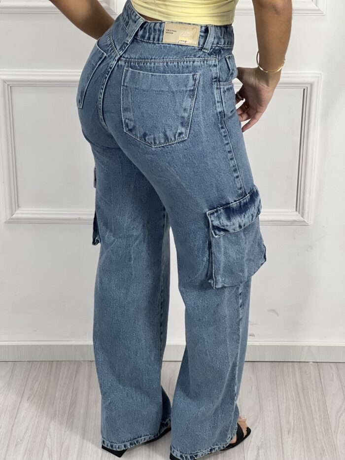 calça jeans cargo wide leg naiume calça jeans cargo wide leg naiume