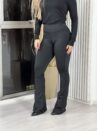 calça flare com bolso flanelado preto