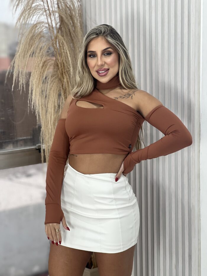 cropped manga longa bad mi caramelo cropped manga longa bad mi caramelo