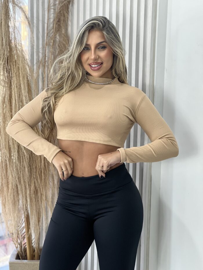 cropped manga longa bege