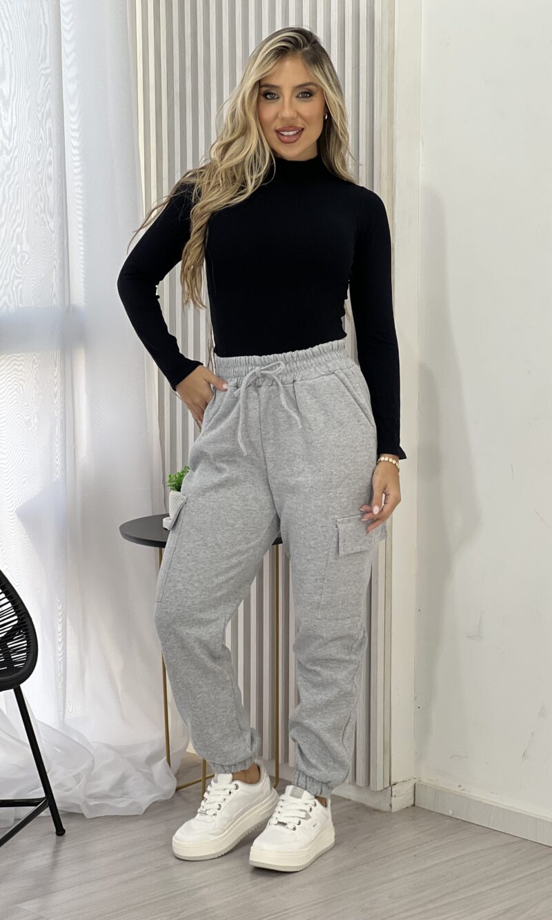 calca jogger moletom bianca cinza