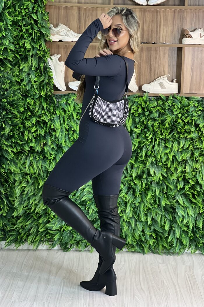 macacão longo canelado preto macacão longo canelado preto