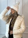 touca peluciada pompom branco