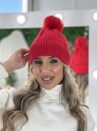 touca peluciada pompom vermelho