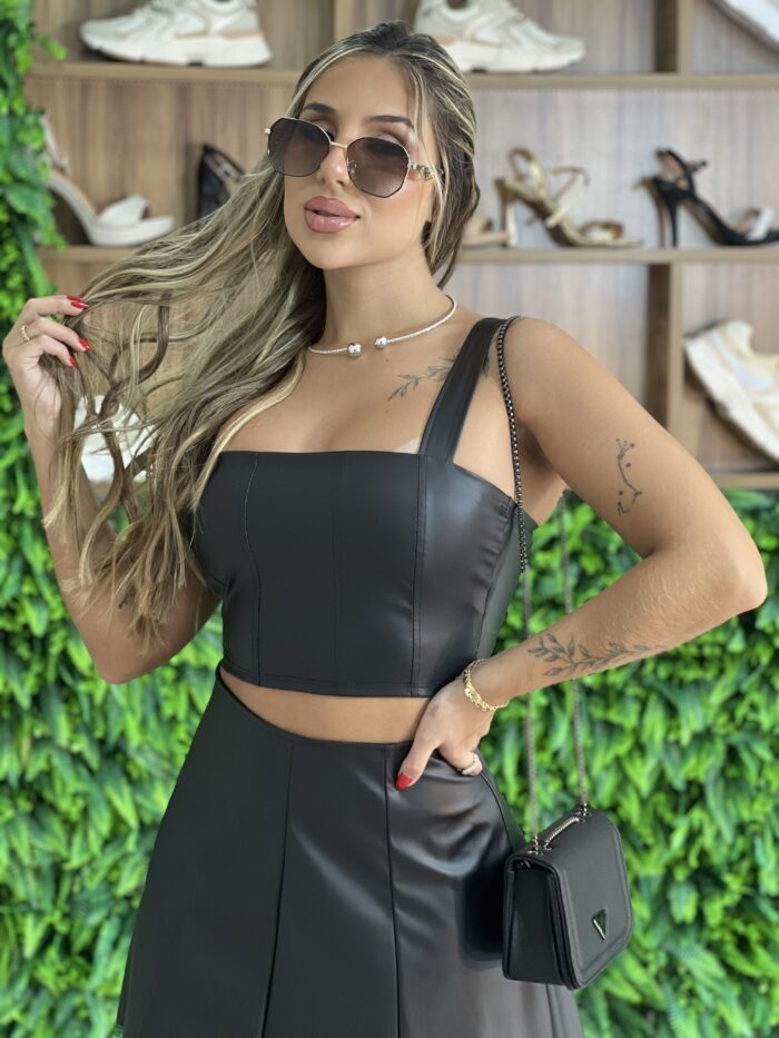 cropped courino dulce preto