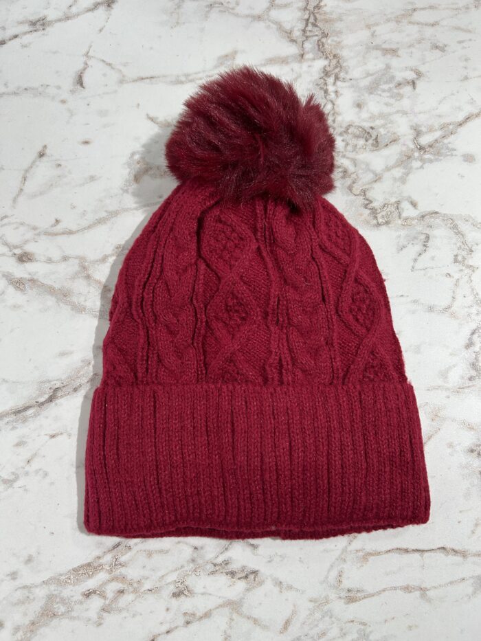 touca pompom bordô liso