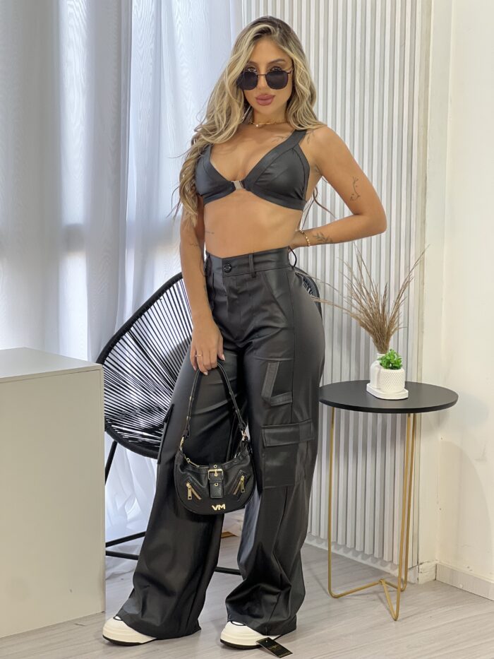 top courino fake natasha preto top courino fake natasha preto