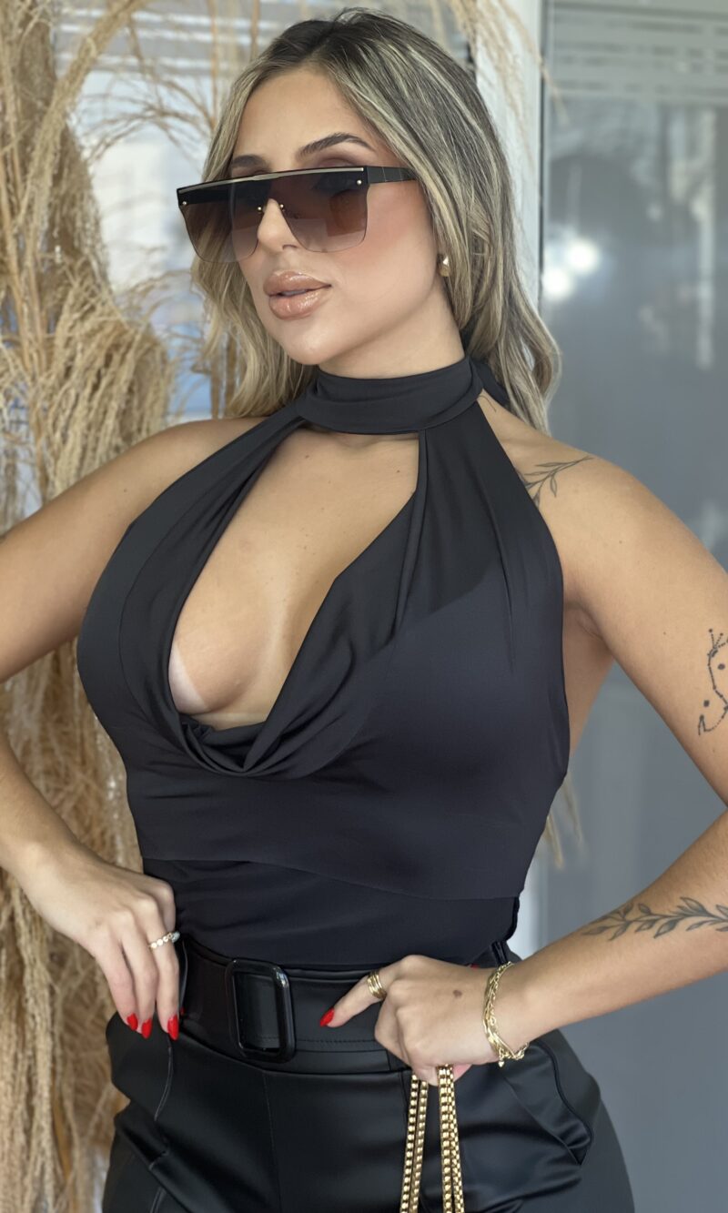 cropped lulu preto