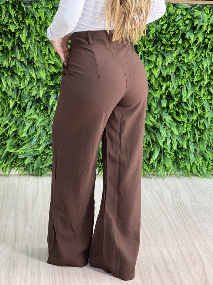 calça alfaiataria pantalona helena marrom calça alfaiataria pantalona helena marrom