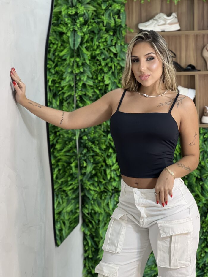 cropped vitoria preto cropped vitoria preto