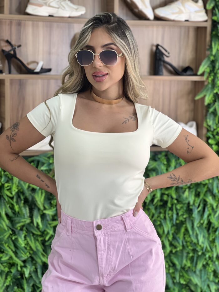 blusa poliamida tania creme blusa poliamida tania creme