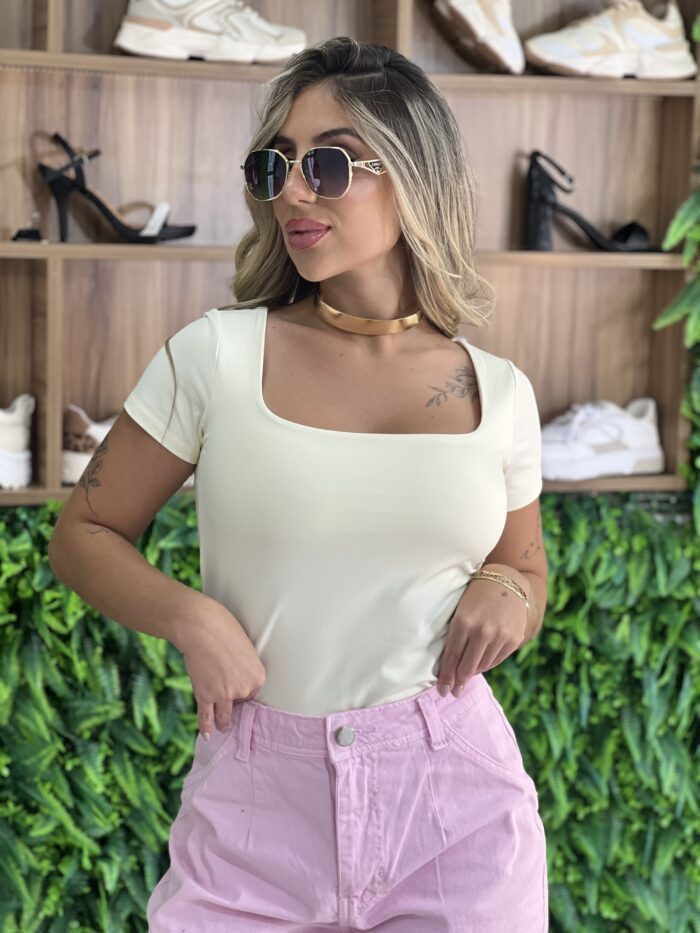 blusa poliamida tania creme blusa poliamida tania creme