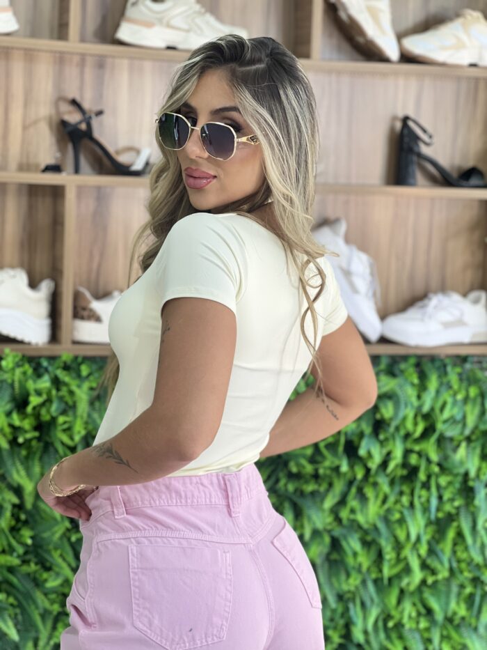 blusa poliamida tania creme blusa poliamida tania creme