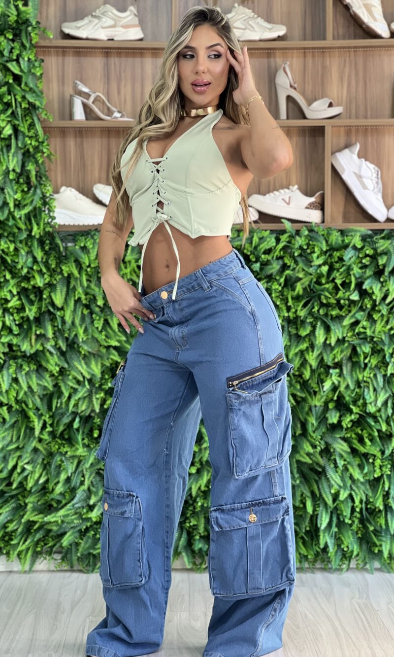 cropped naila verde