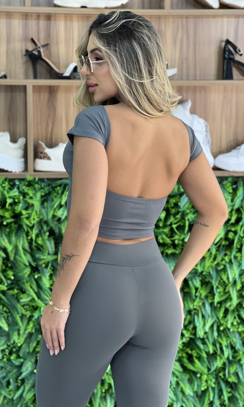 conjunto mirts cinza