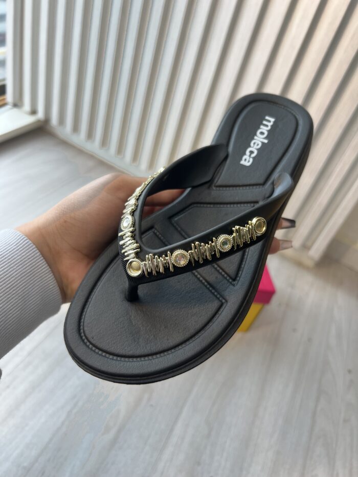 rasteira chinelo pedraria moleca preto 5548.108