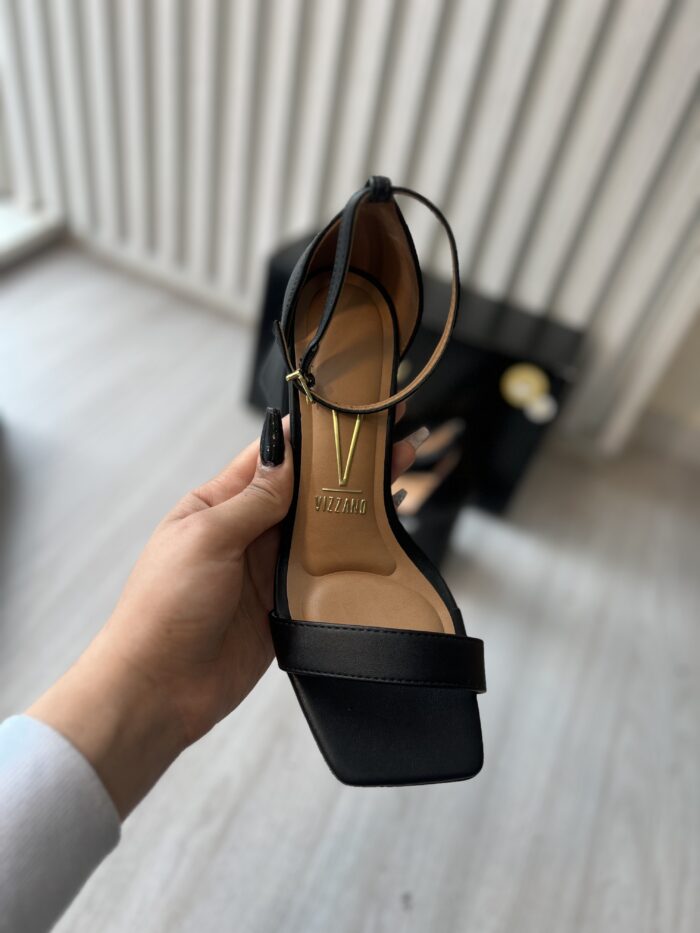 sandalia basica pelica preto vizzano 6464 102 sandalia basica pelica preto vizzano 6464 102