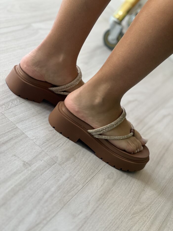 tamanco xangai doce de leite vizzano 6499 127 tamanco xangai doce de leite vizzano 6499 127