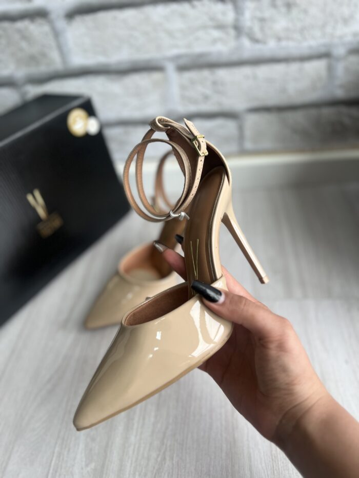 scarpin salto fino verniz bege vizzano 1024 102 scarpin salto fino verniz bege vizzano 1024 102