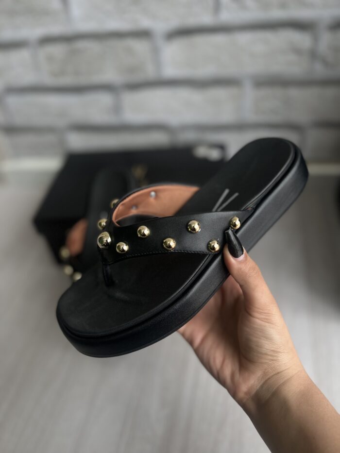 chinelo rasteira tachas preto vizzano 6506 106 chinelo rasteira tachas preto vizzano 6506 106